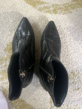 Zara Black Shimmery Pointed-Toe Ankle Booties with Side Zipper